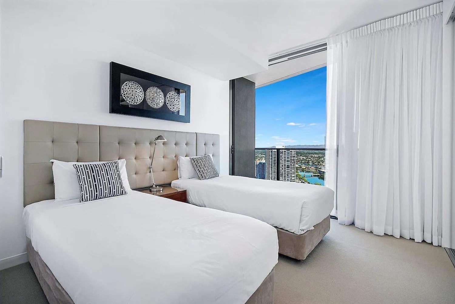גולד קוסט Luxury S Casino Residences Broadbeach - Holiday Paradise גולד קוסט