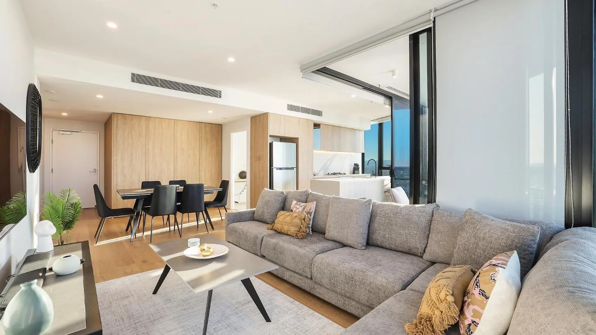 Luxury S Casino Residences Broadbeach - Holiday Paradise Gold Coast Australia