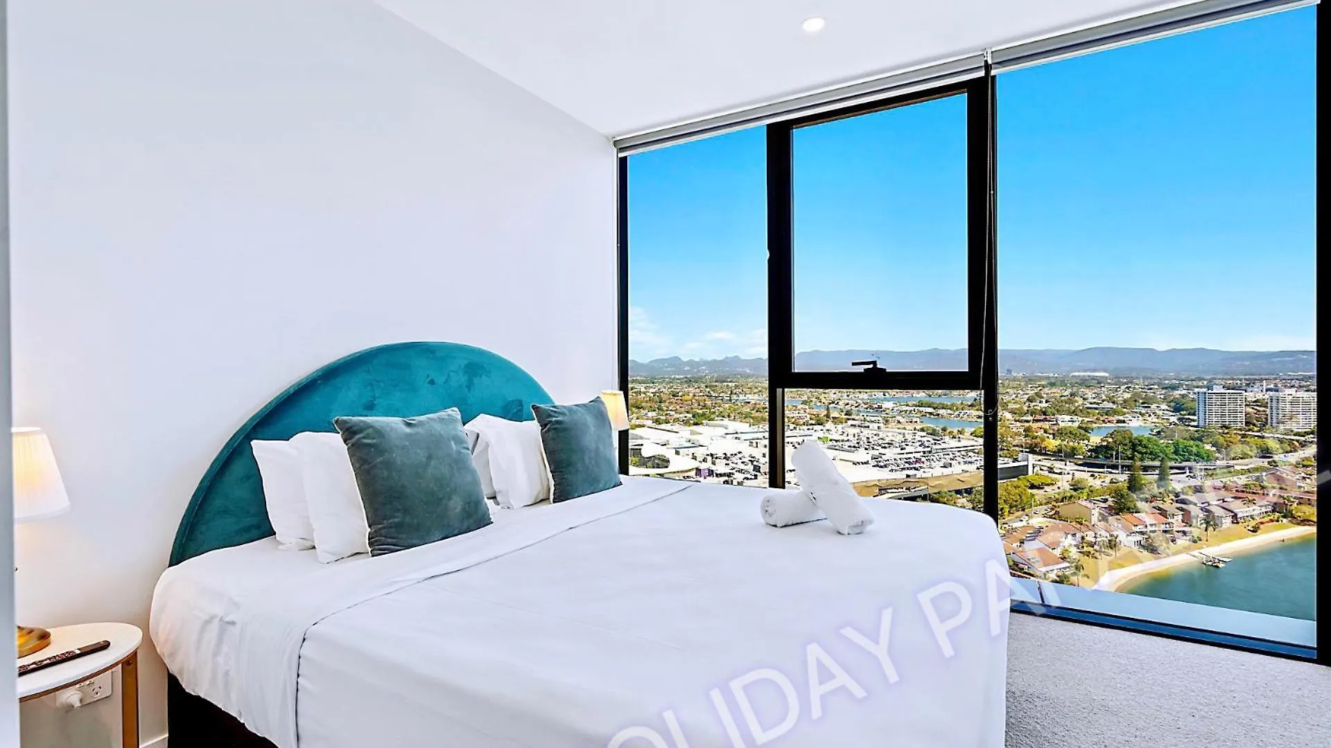 Luxury S Casino Residences Broadbeach - Holiday Paradise Gold Coast